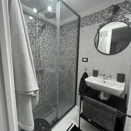 38 Guest house