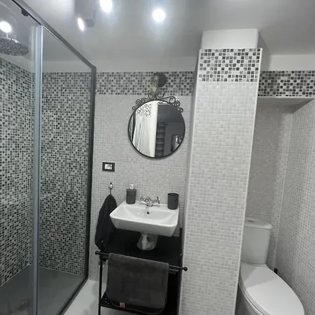 38 Guest house
